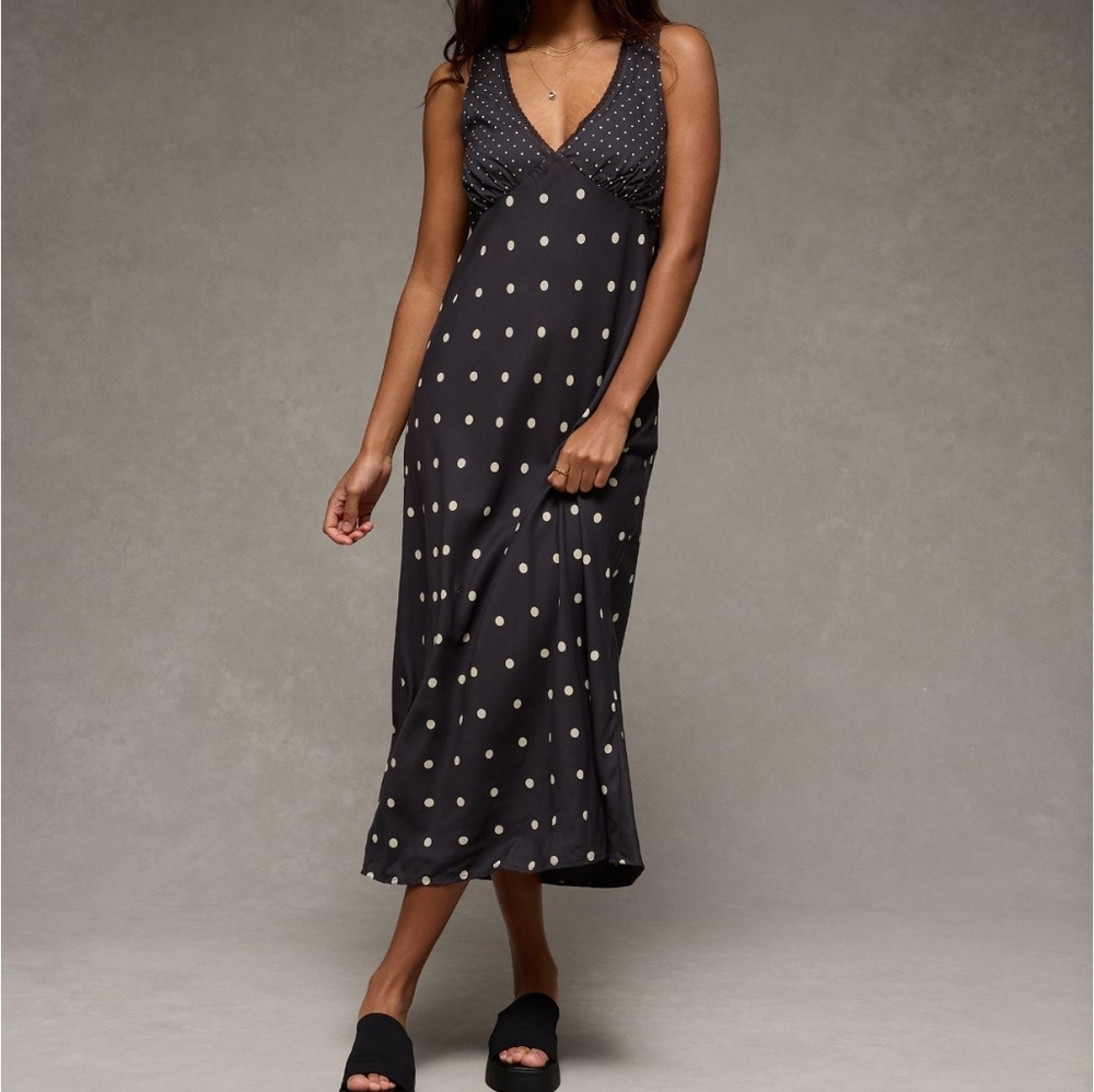 Black Polka Dot Sleeveless V-Neck Dress